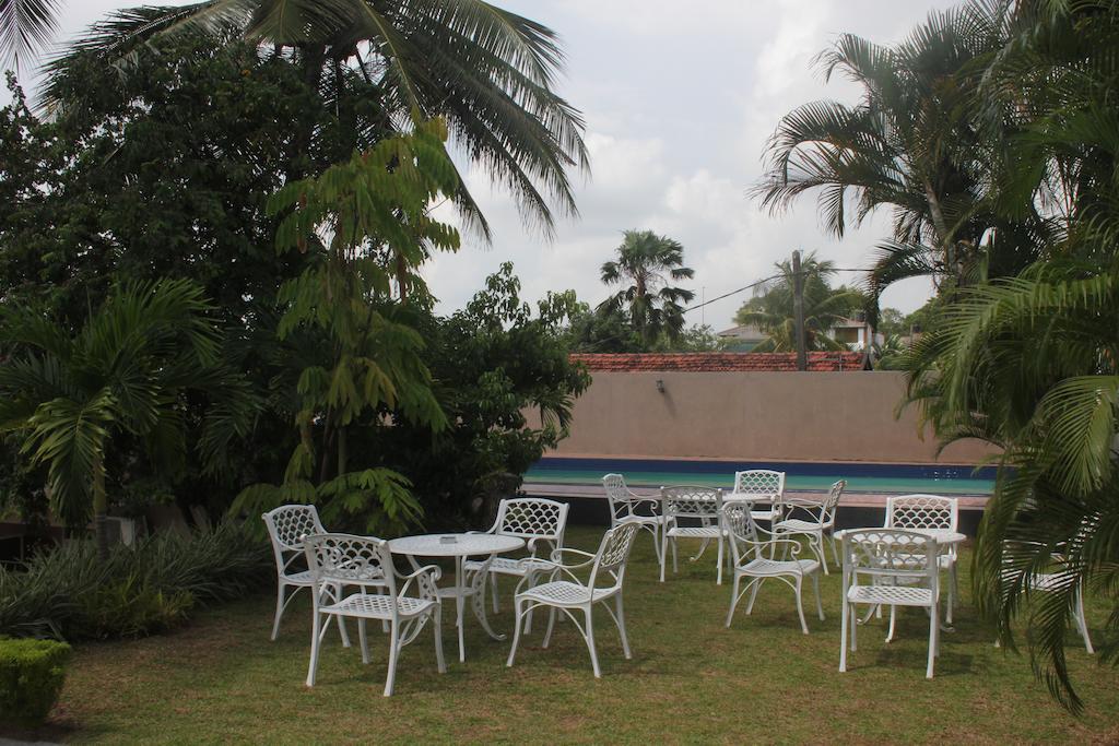Talawatugoda Grand 7 Hotel Thalawathugoda מראה חיצוני תמונה