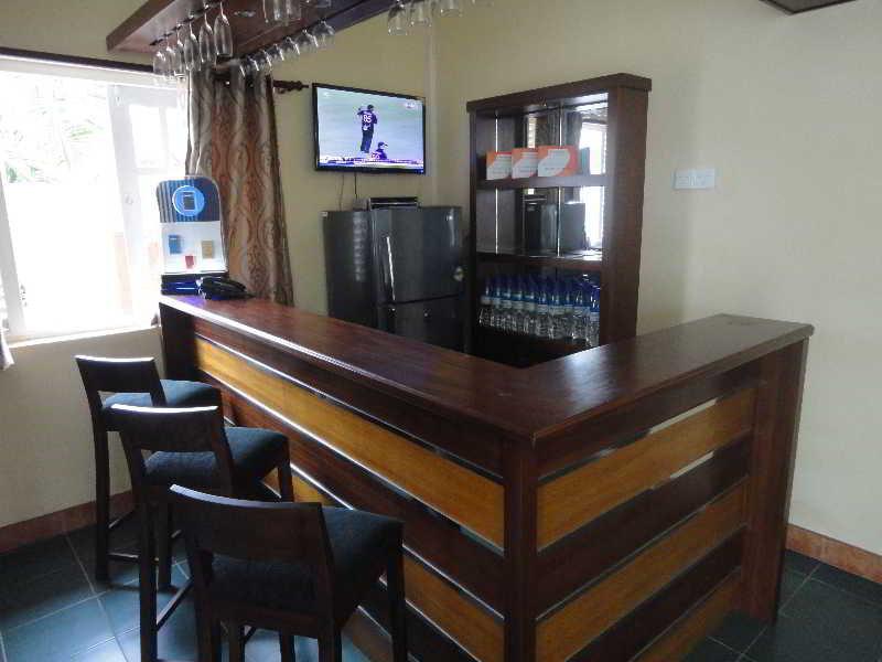 Talawatugoda Grand 7 Hotel Thalawathugoda מראה חיצוני תמונה