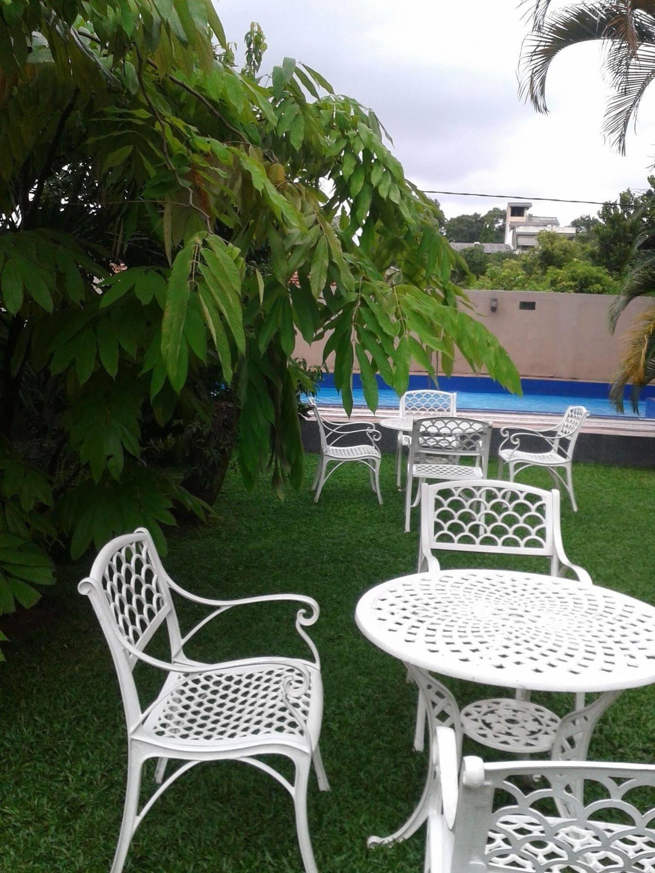 Talawatugoda Grand 7 Hotel Thalawathugoda מראה חיצוני תמונה
